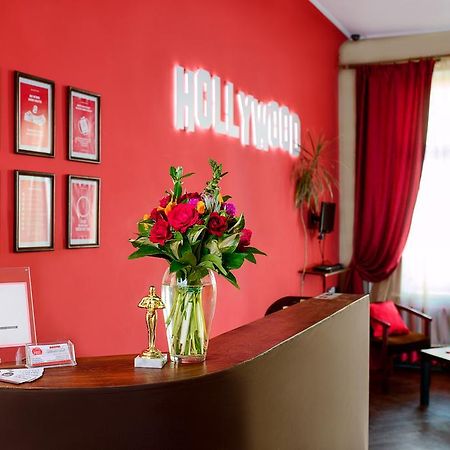 לבוב Hollywood Home Hostel מראה חיצוני תמונה