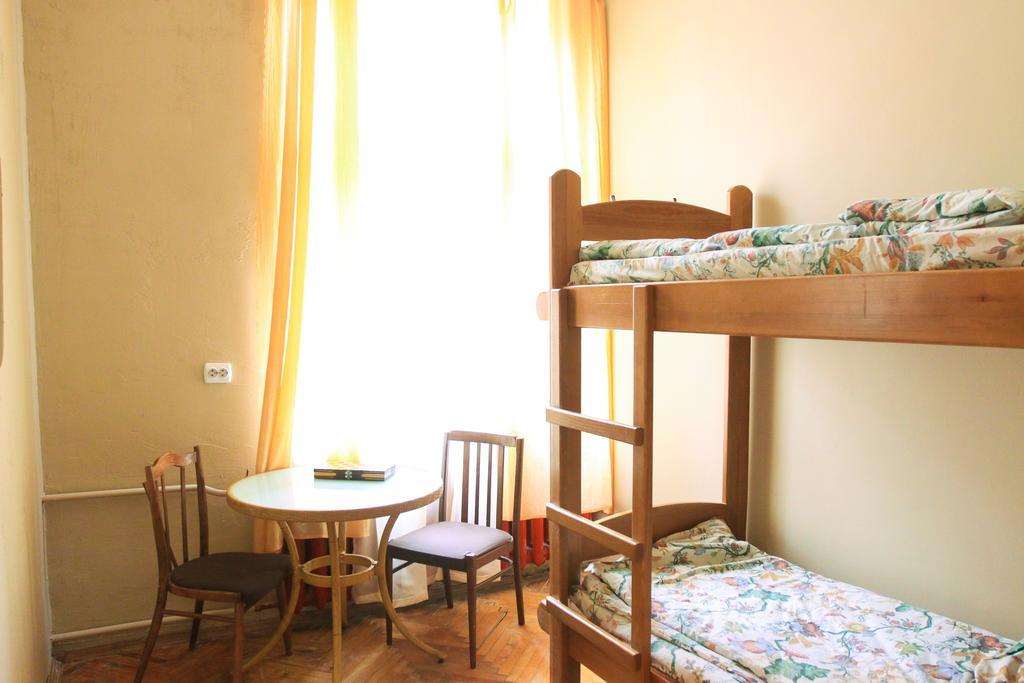 לבוב Hollywood Home Hostel חדר תמונה